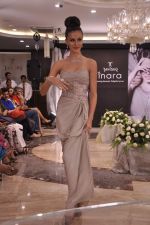 at Tanishq Inara fashion show in Bandra, Mumbai on 28th July 2013 (34).JPG